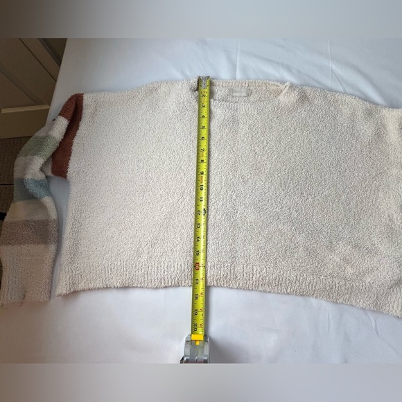 Altar’d State Teddy Bear Sweater Cropped Size L Cream With Striped Sleeves Soft - Picture 7 of 11